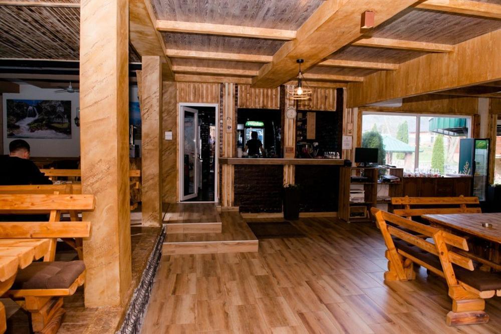 Etno Selo Bok Bed and Breakfast Vrhpolje Εξωτερικό φωτογραφία
